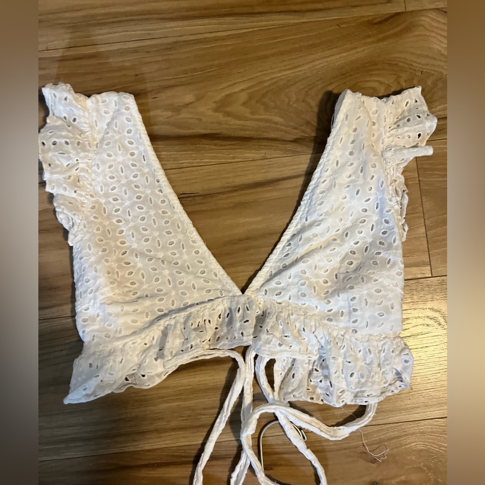 SHEIN White Eyelet Top and Shorts Set - Picture 2 of 5